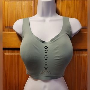 Victoria Sport Bra - 38DD